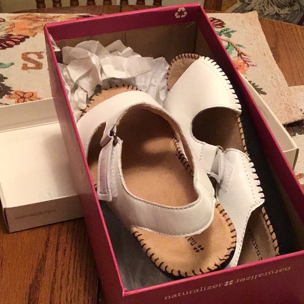 White Naturalizer sandals
